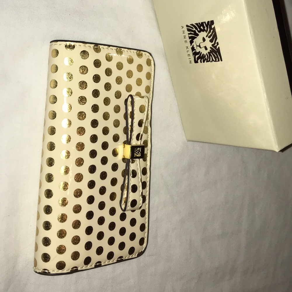 Anne Klein cell phone wallet